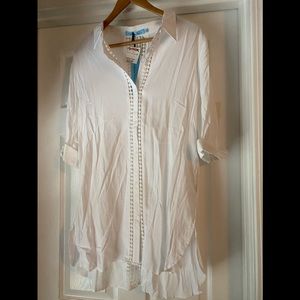 Women’s blouse/cover-up